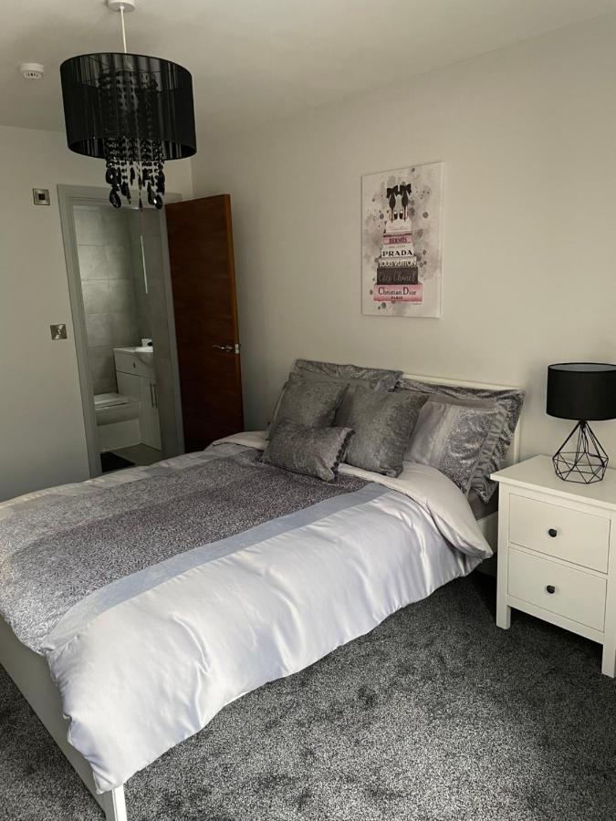 Plumbers Arms Hotel ฮัดเดอร์สฟิลด์ ภายนอก รูปภาพ