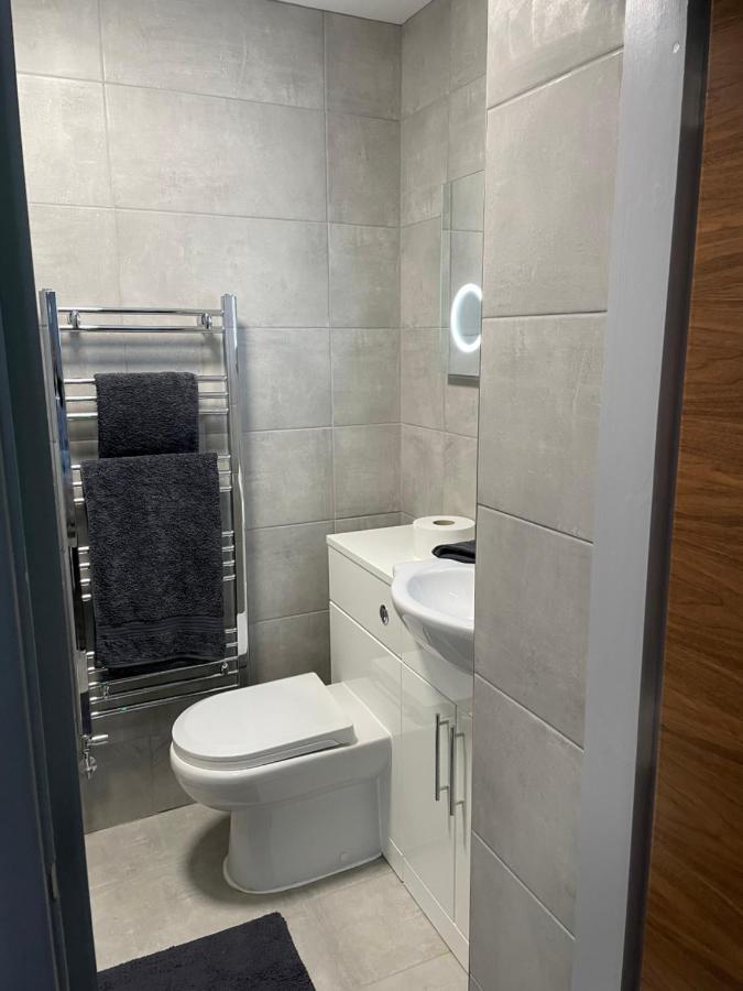 Plumbers Arms Hotel ฮัดเดอร์สฟิลด์ ภายนอก รูปภาพ